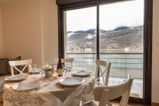 dining room, luxury, flat, holiday rental, annecy, vacation, lake view, mountain, hotel, snow, sun, private beach