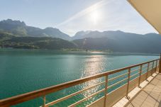 balcony, luxury, flat, holiday rental, annecy, vacation, lake view, mountain, hotel, snow, sun, private beach