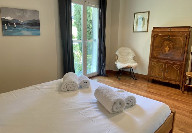 luxury villa annecy house, luxury, seasonal rental, annecy, vacations, snow, beach, hotel, sun, winter, village, mountains, lake, pool