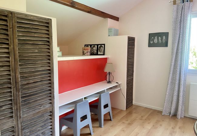 vacation home rental lake annecy house, luxury, seasonal rental, annecy, vacations, snow, beach, hotel, sun, winter, village, mountains, lake, pool