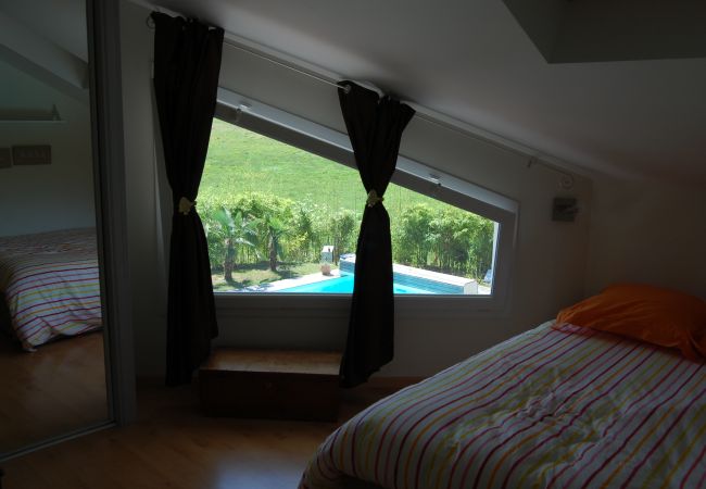 location lake annecy feet in the water house, luxury, seasonal rental, annecy, vacations, snow, beach, hotel, sun, winter, village, mountains, lake, pool