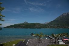 private beach, holiday rental, location, residence, baie des voiles, annecy, Duingt