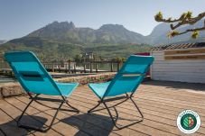 private beach at lac d'annessi seasonal rental, residence de la baie des voiles, luxury holidays in annecy and Duingt 