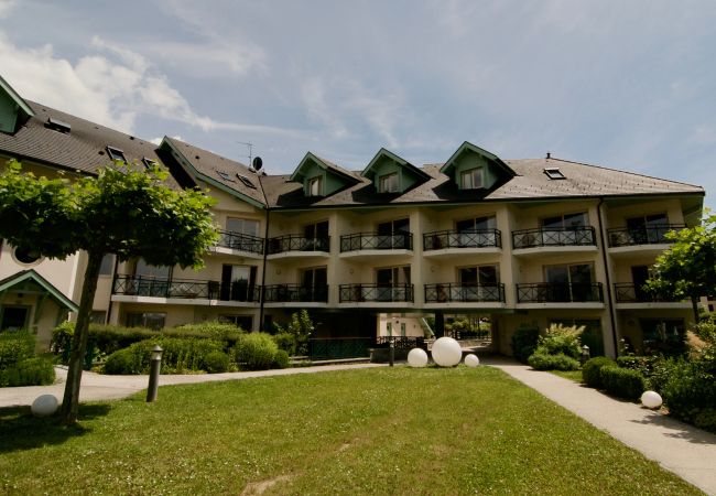 Apartment in Duingt - BAIE DES VOILES - #217 DUPLEX 6 pers. VUE Lac Apartment in Duingt - BAIE DES VOILES - #217 DUPLEX 6 pers. VUE Lac