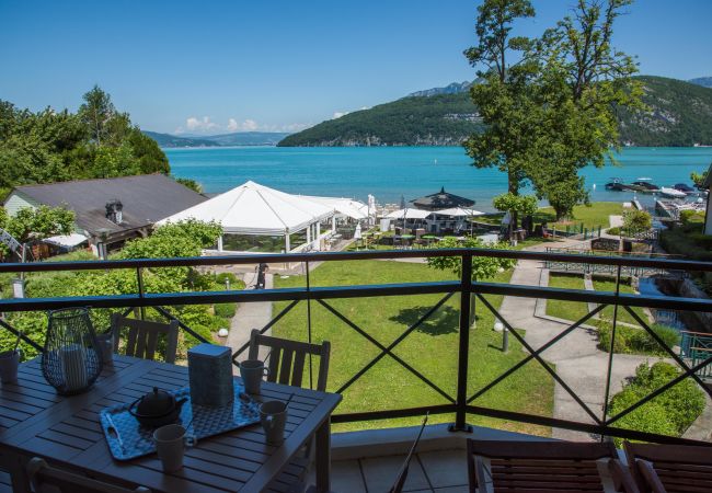 Apartment in Duingt - BAIE DES VOILES - #217 DUPLEX 6 pers. VUE Lac Apartment in Duingt - BAIE DES VOILES - #217 DUPLEX 6 pers. VUE Lac