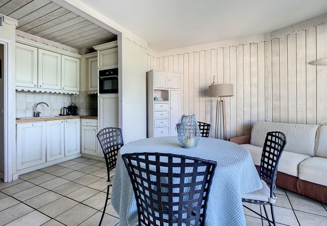 Apartment in Duingt - BAIE DES VOILES - #217 DUPLEX 6 pers. VUE Lac Apartment in Duingt - BAIE DES VOILES - #217 DUPLEX 6 pers. VUE Lac