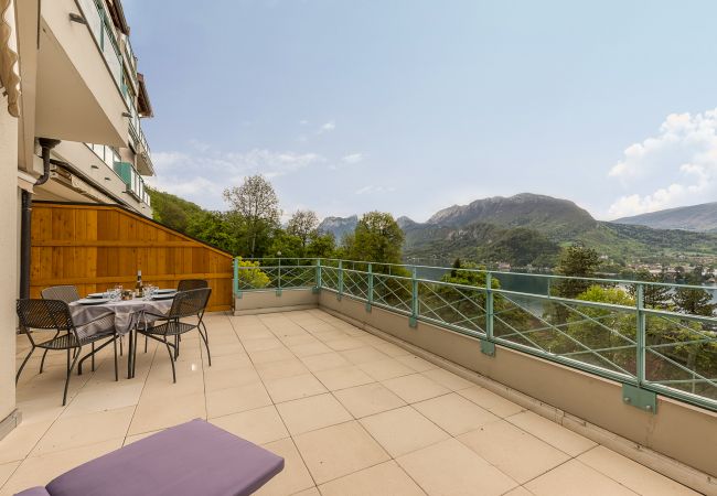 Apartment in Talloires-montmin - TALLOIRES- Superbe vue lac, Terrasse & Piscine Apartment in Talloires-montmin - TALLOIRES- Superbe vue lac, Terrasse & Piscine