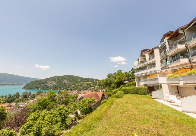 Apartment in Talloires-montmin - TALLOIRES- Superbe vue lac, Terrasse & Piscine Apartment in Talloires-montmin - TALLOIRES- Superbe vue lac, Terrasse & Piscine