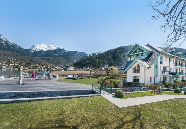 Apartment in Duingt - BAIE DES VOILES - #207 Duplex 5 pers. Vue lac Apartment in Duingt - BAIE DES VOILES - #207 Duplex 5 pers. Vue lac