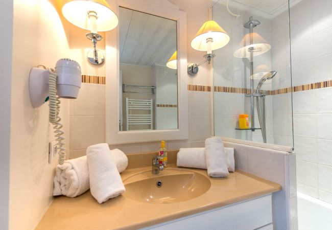 Bath room - Holiday rental bathroom, bathtub, flat, holiday rental, location, luxury