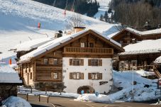 Chalet in La Clusaz - CLZ-Ski IN/OUT Luxueux chalet 5*-Jacuzzi-Sauna 22p