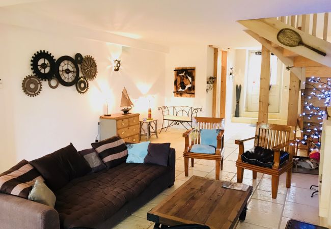 House in Menthon-Saint-Bernard - VCDA R House in Menthon-Saint-Bernard - VCDA R