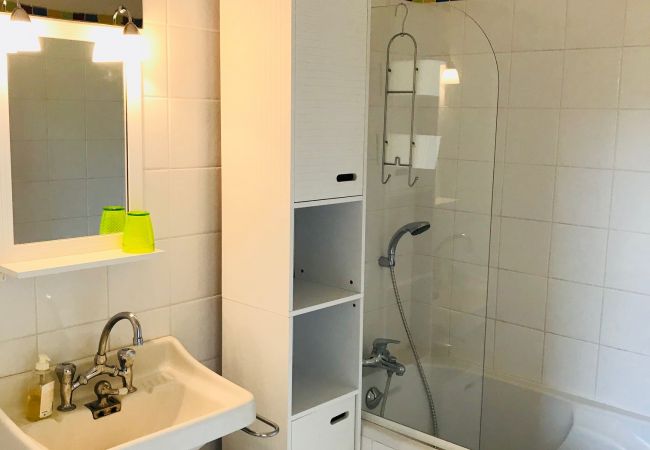 House in Menthon-Saint-Bernard - VCDA R House in Menthon-Saint-Bernard - VCDA R