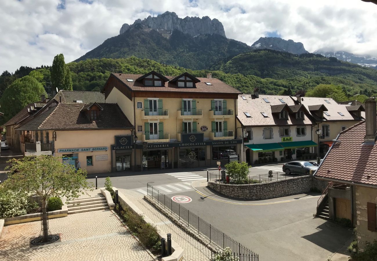 House in Menthon-Saint-Bernard - VCDA R House in Menthon-Saint-Bernard - VCDA R