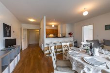 dining room, luxury, flat, holiday rental, annecy, vacation, lake view, mountain, hotel, snow, sun, private beach