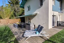 house, family, luxury, seasonal rental, high-end concierge, holidays, st jorioz, snow, hotel, sun, summer, lake, annecy 