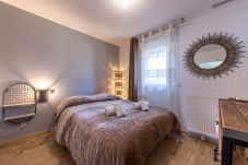 house, family, luxury, seasonal rental, high-end concierge, holidays, st jorioz, snow, hotel, sun, summer, lake, annecy 