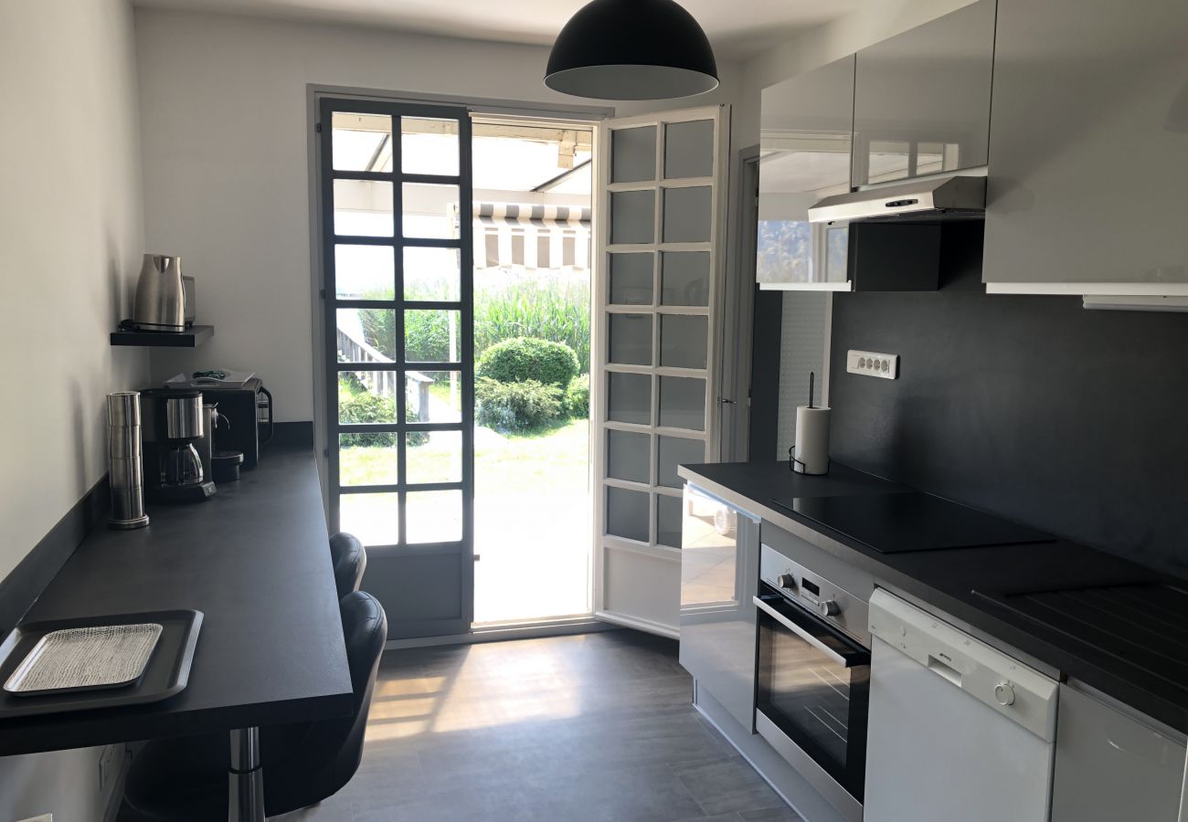 House in Sévrier - LA MAISON DE LA PLAGE House in Sévrier - LA MAISON DE LA PLAGE