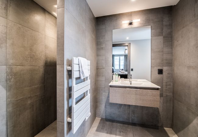 Chalet in Courchevel - Winter Courchevel // Chalet coeur village SKINOUT Chalet in Courchevel - Winter Courchevel // Chalet coeur village SKINOUT