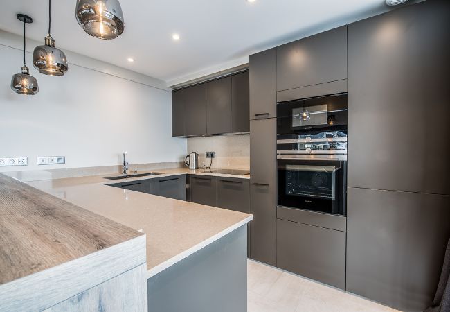 Chalet in Courchevel - Winter Courchevel // Chalet coeur village SKINOUT Chalet in Courchevel - Winter Courchevel // Chalet coeur village SKINOUT