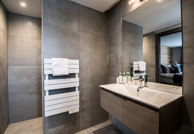 Chalet in Courchevel - Winter Courchevel // Chalet coeur village SKINOUT Chalet in Courchevel - Winter Courchevel // Chalet coeur village SKINOUT