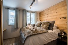 Chalet in Courchevel - Winter Courchevel // Chalet coeur village SKINOUT