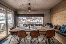 Chalet in Courchevel - Winter Courchevel // Chalet coeur village SKINOUT