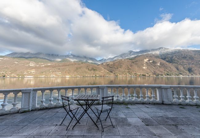 Apartment in Duingt - LES LIBELLULES - Rez de lac, accès direct privatif Apartment in Duingt - LES LIBELLULES - Rez de lac, accès direct privatif