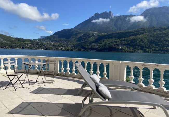 Apartment in Duingt - LES LIBELLULES - Rez de lac, accès direct privatif Apartment in Duingt - LES LIBELLULES - Rez de lac, accès direct privatif
