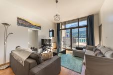 living room, luxury, flat, holiday rental, annecy, vacation, lake view, mountain, hotel, snow, sun, private beach