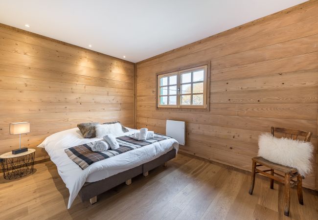 Chalet for rent in Saint Jorioz Double room, chalet, cosy, bright, Saint Jorioz, beach, center, shops, mountains, lake, Annecy