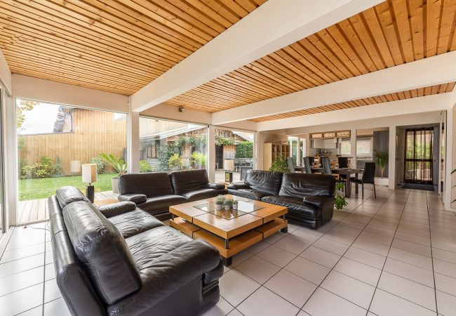 Living room - Holiday rental  living room, villa, standing, holiday rental, location, annecy, lake, mountains, luxury, house, hotel, sun, snow, vacation