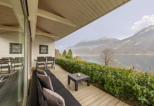 Lake view terrace - Holiday rental  terrace, villa, standing, holiday rental, location, annecy, lake, mountains, luxury, house, hotel, sun, snow, vacation
