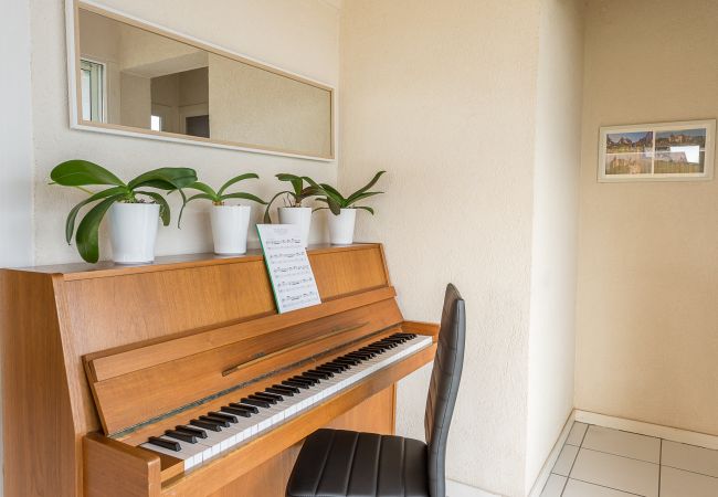 Piano - Holiday rental  piano, villa, standing, holiday rental, location, annecy, lake, mountains, luxury, house, hotel, sun, snow, vacation