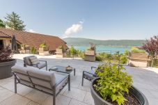 villa, luxury, seasonal rental, annecy, holidays, snow, pool, hotel, snow, sun, winter, jacuzzi, house, lake view, mountains 