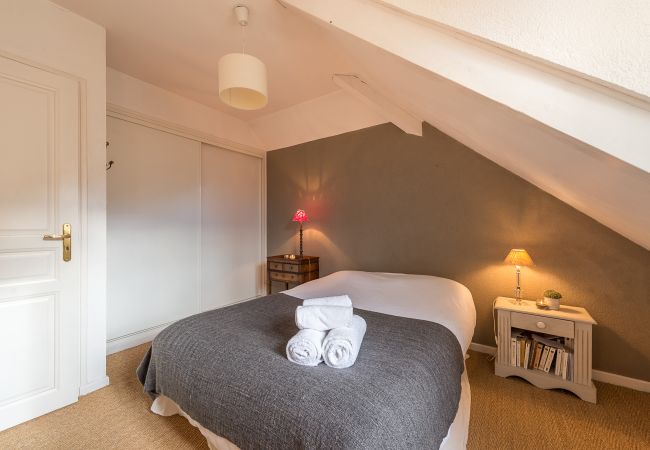 Bedroom - Holiday rental bedroom, cocooning, holiday rental, location, annecy, lake, mountains, luxury, house, villa, hotel, sun, snow, vacation