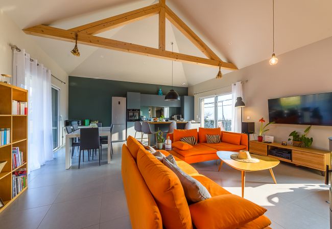 vacation rental houses in Saint Jorioz  house, Saint Jorioz, luxury, modern, rental, family vacations, outdoor pool, lake view, sun, cosy