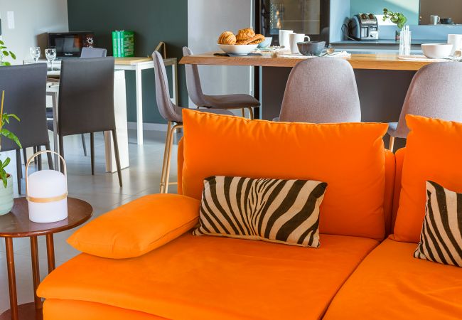 prestige house for rent in saint jorioz  dining room, cocooning, holiday rental, location, saint-jorioz, lake, mountains, house, luxury, hotel, sun, snow, vacation