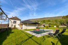 luxury house, lake view, seasonal rental with pool, high-end concierge, holidays, hotel, annecy, summer, France