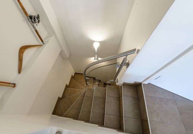 Apartment in Duingt - Le Loft Evasion, pieds dans l'eau. Terrasse XXL Apartment in Duingt - Le Loft Evasion, pieds dans l'eau. Terrasse XXL