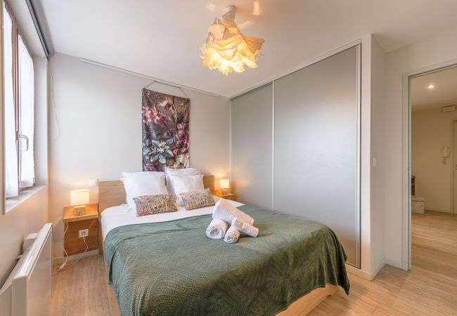 Short-term rentals, vacation rentals exceptional vacation rentals, high-end concierge service, Airbnb superhost