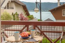 Stay in the cocoon of Veyrier du lac with LLA Selections 