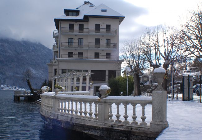 Appartement à Duingt - LES LIBELLULES - Pieds dans l'eau Appartement à Duingt - LES LIBELLULES - Pieds dans l'eau
