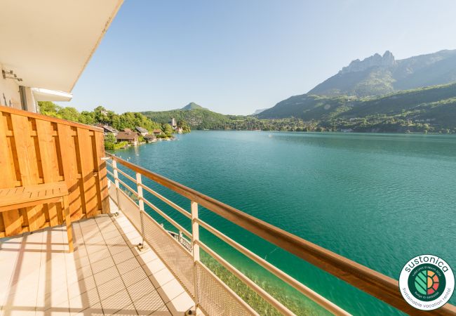 LLA Selections - Location saisonnière de maisons et chalets Premium appartement 6 personnes, vue sur le lac, location saisonnière, conciergerie haut de gamme, vacances, hôtel, annecy, été