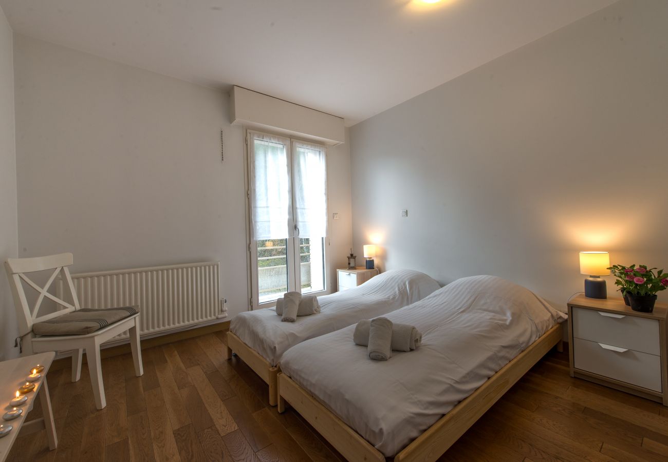 Appartement à Duingt - LES LIBELLULES - Pieds dans l'eau Appartement à Duingt - LES LIBELLULES - Pieds dans l'eau