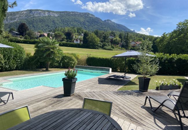 lac annecy tourisme maison, luxe, location saisonnière, annecy, vacances, neige, plage, hôtel, soleil, hiver, village, montagnes, lac, piscine