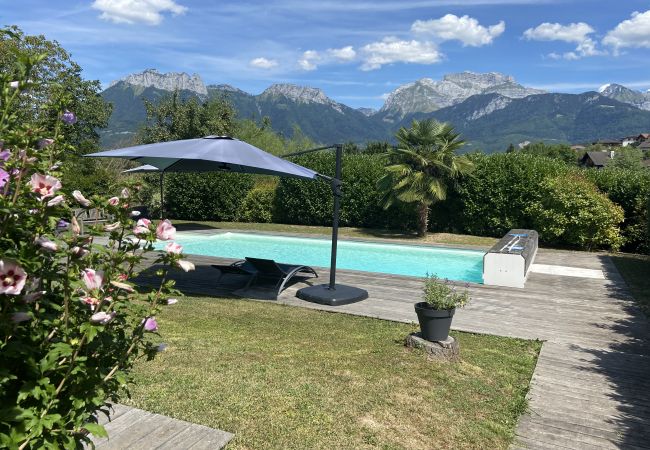 tourisme annecy maison, luxe, location saisonnière, annecy, vacances, neige, plage, hôtel, soleil, hiver, village, montagnes, lac, piscine