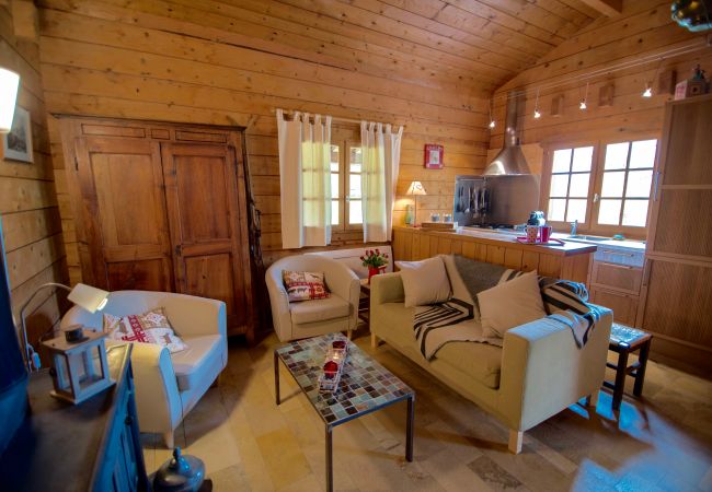 Salon - Location saisonnière  salon, cocooning, chalet, location saisonnière, annecy, vacances, lac, montagne, luxe, maison, hôtel, neige, soleil