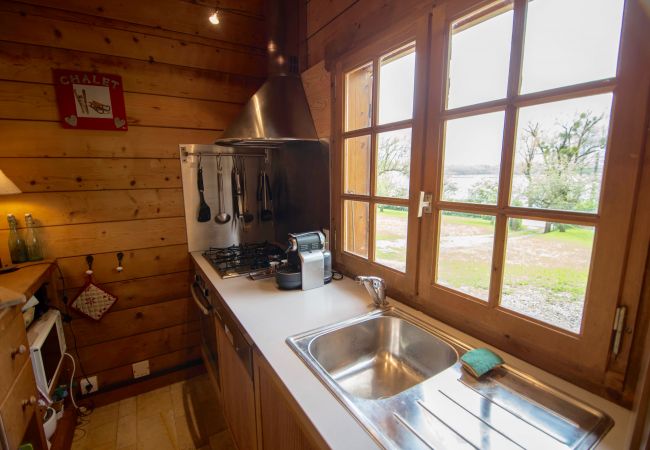 Cuisine équipée - Location saisonnière  cuisine équipée, chalet, location saisonnière, annecy, vacances, lac, montagne, luxe, maison, hôtel, neige, soleil