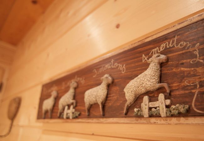Décoration - Location saisonnière  décoration, chalet, location saisonnière, annecy, vacances, lac, montagne, luxe, maison, hôtel, neige, soleil